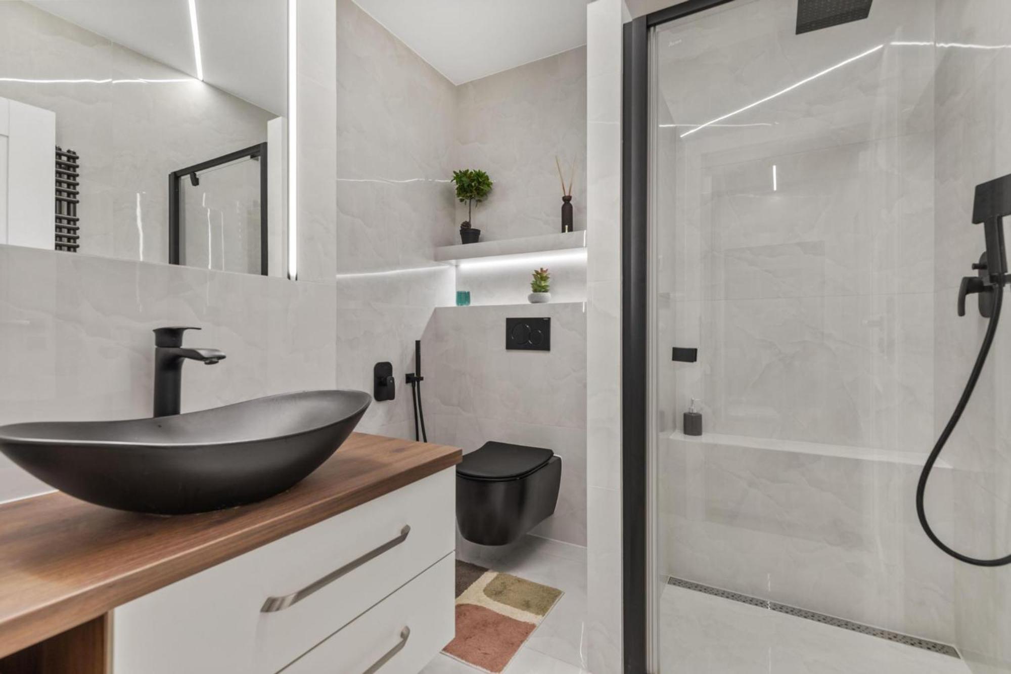 Garden Apartman - With Parking Apartment บราติสลาวา ภายนอก รูปภาพ
